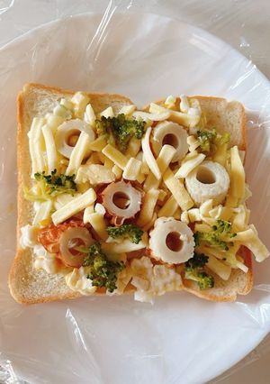 【朝食】冷凍トースト・ちくわとコーンマヨ-レシピのメイン写真