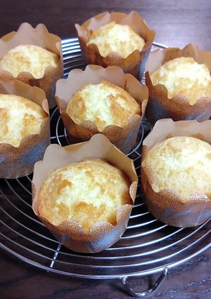 低たんぱく レンチンバターでカップケーキ-レシピのメイン写真