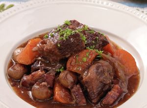 ブルゴーニュ風♪牛肉の赤ワイン煮込み-レシピのメイン写真
