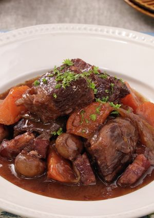 ブルゴーニュ風♪牛肉の赤ワイン煮込み-レシピのメイン写真