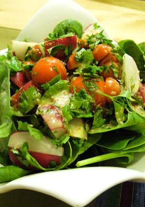 赤と緑のパセリいっぱいサラダ-レシピのメイン写真