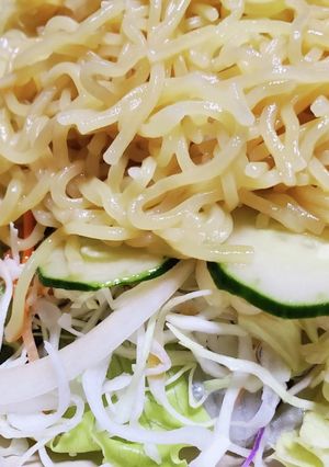 簡単!バター醤油味のラーメンサラダ-レシピのメイン写真