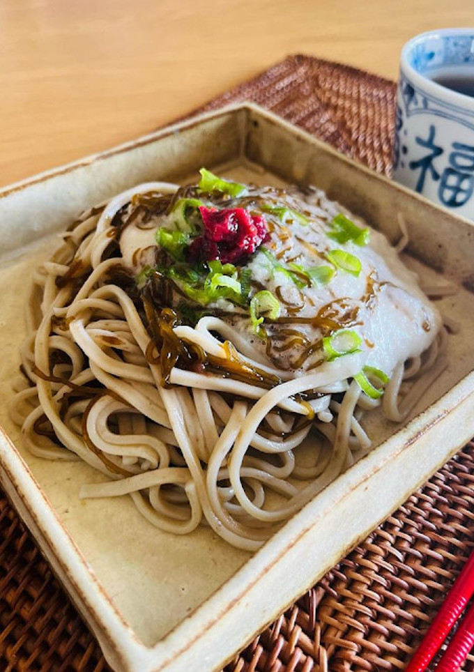 梅とろろもずく蕎麦-レシピのメイン写真