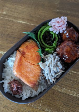 JK☆焼鮭弁当(^o^)-レシピのメイン写真