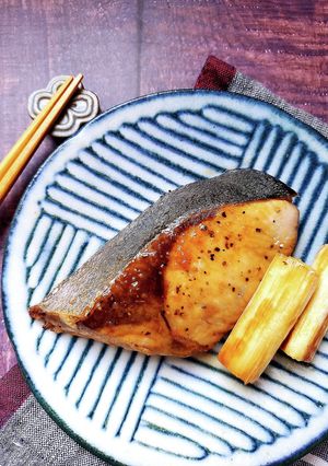 ぶりのスパイシー甘辛照り焼き-レシピのメイン写真