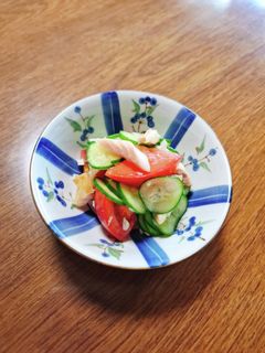 アジの干物とトマトきゅうりの和え物-レシピのメイン写真