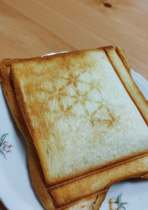 アボカドとゆで卵のピザ風ホットサンド-レシピのメイン写真