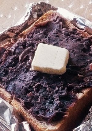 麻薬粒あんバター★朝ご飯★食パントースト-レシピのメイン写真
