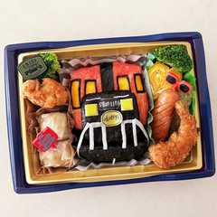 รูปของ 電車弁当　京都　嵯峨野トロッコ列車♪