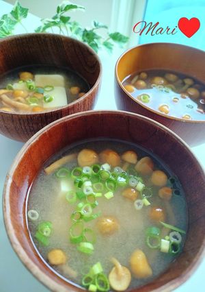 なめこと豆腐の味噌汁-レシピのメイン写真