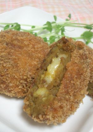 ✜チーズ in カレーコロッケ✜-レシピのメイン写真