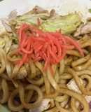 オガタ家の焼きうどん　カレーソース味