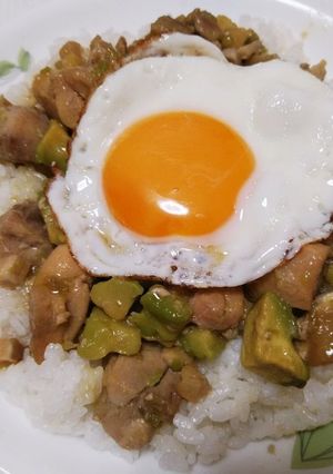 鶏とアボカドのわさび丼-レシピのメイン写真