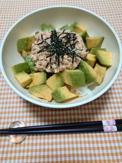 簡単☆お手軽アボカドツナマヨ丼♩-レシピのメイン写真