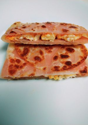 餃子の皮消費！ハムと卵ホットサンド風に!-レシピのメイン写真