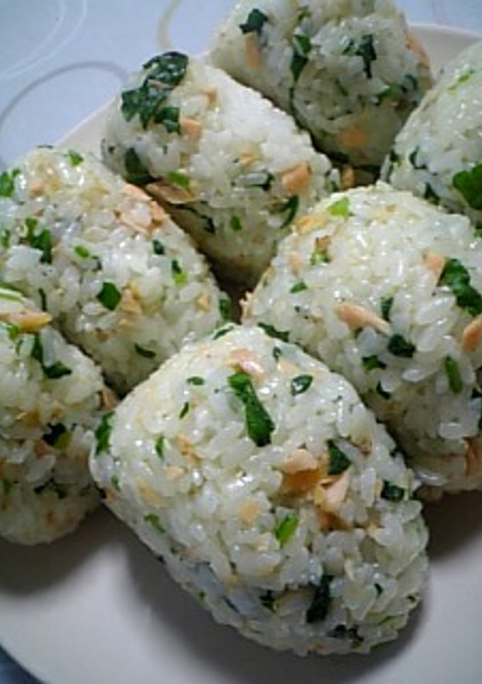 鮭フレークとサラダほうれん草のまぜご飯-レシピのメイン写真