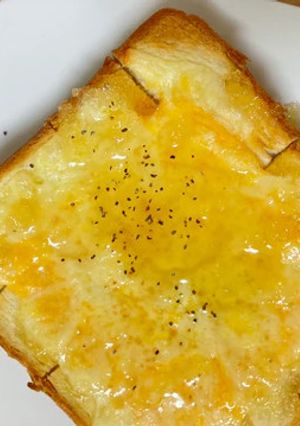 パパッと朝ごはん！ハニーチーズトースト-レシピのメイン写真