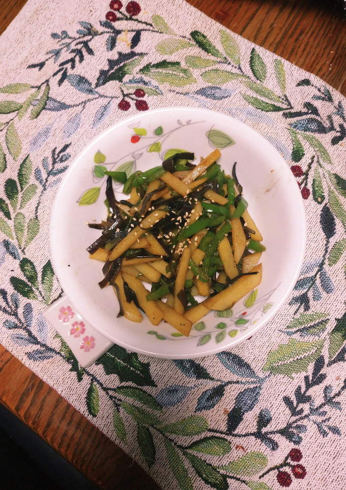 茄子皮とジャガイモとピーマンの炒め物-レシピのメイン写真