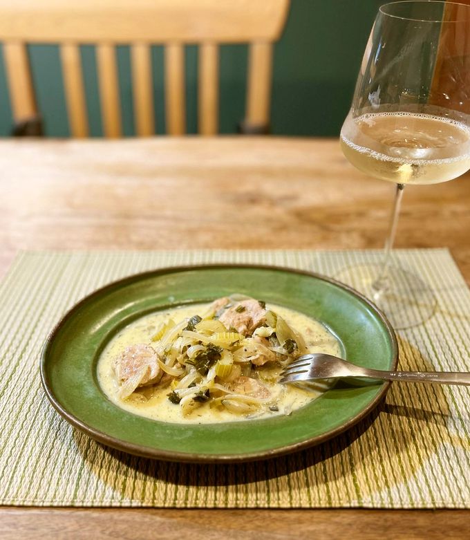 ギリシャ料理　豚肉とセロリのアブゴレモノ-レシピのメイン写真
