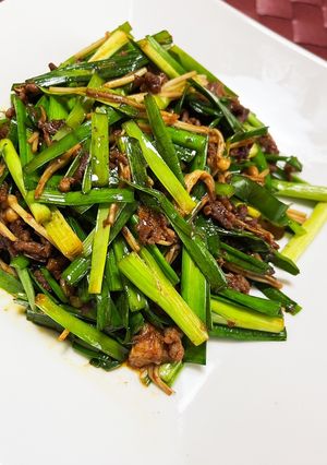 ピリ辛ひき肉のニラエノキ甜麺醤炒め-レシピのメイン写真