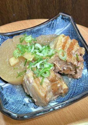 豚バラ肉ブロックと大根の梅干し煮-レシピのメイン写真