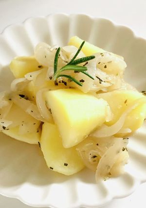 じゃが芋と玉ねぎのレンジで万能常備菜-レシピのメイン写真