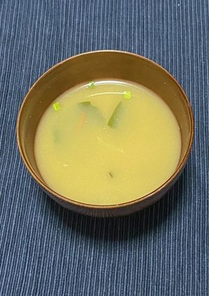 一杯だけのお味噌汁。めっちゃ簡単に作るぞ-レシピのメイン写真