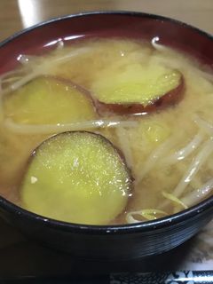 もやしとさつまいもの味噌汁-レシピのメイン写真