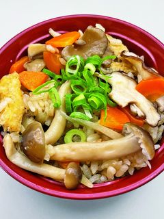 3種のキノコの炊き込みごはん-レシピのメイン写真