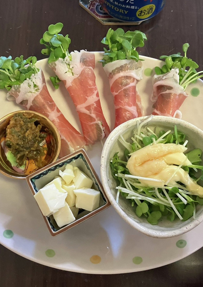 超簡単！極旨おつまみ★カイワレ生ハム巻き-レシピのメイン写真
