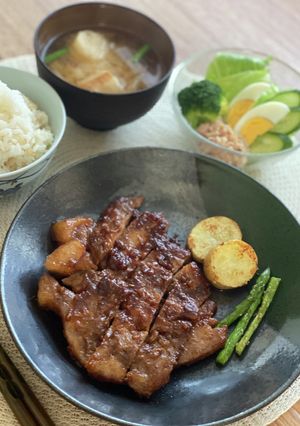 ソース味でご飯がすすむ ガッツリトンテキ-レシピのメイン写真