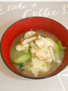青梗菜とえび団子のみそ汁-レシピのメイン写真
