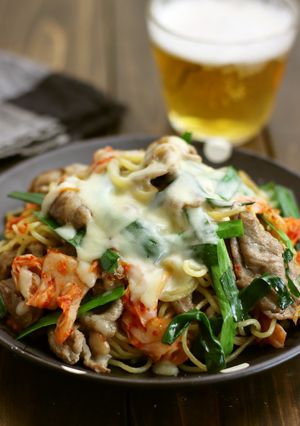 つまみになる♪豚キムチーズの塩焼きそば-レシピのメイン写真