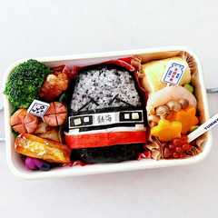 รูปของ 電車弁当　伊豆急行リゾート21 黒船電車