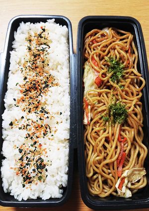 R5/8/30 焼きそば弁当-レシピのメイン写真