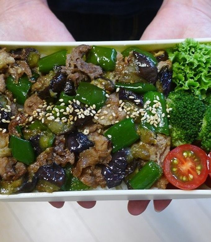 レンジde豚肉とピーマンとなすの丼弁当-レシピのメイン写真