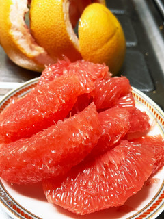 パクッと食べたいグレープフルーツの剥き方-レシピのメイン写真
