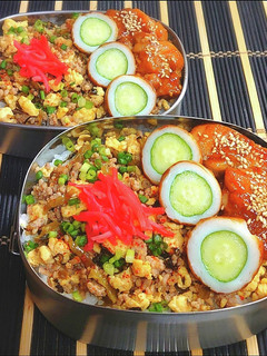 【お弁当レシピ】ピリ辛高菜そぼろ丼弁当-レシピのメイン写真