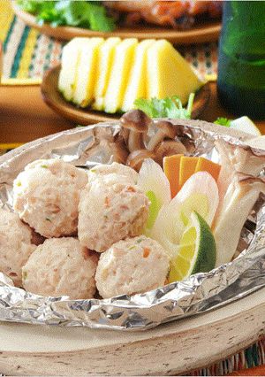 鶏だんごときのこのホイル焼き-レシピのメイン写真