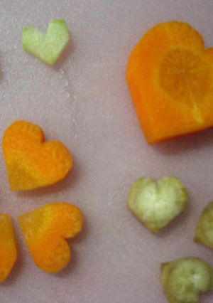 型が無くても！ハートの野菜♪-レシピのメイン写真