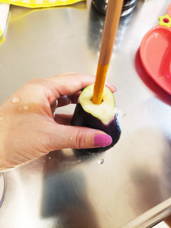 茄子を生でおいしく食べる方法-レシピのメイン写真