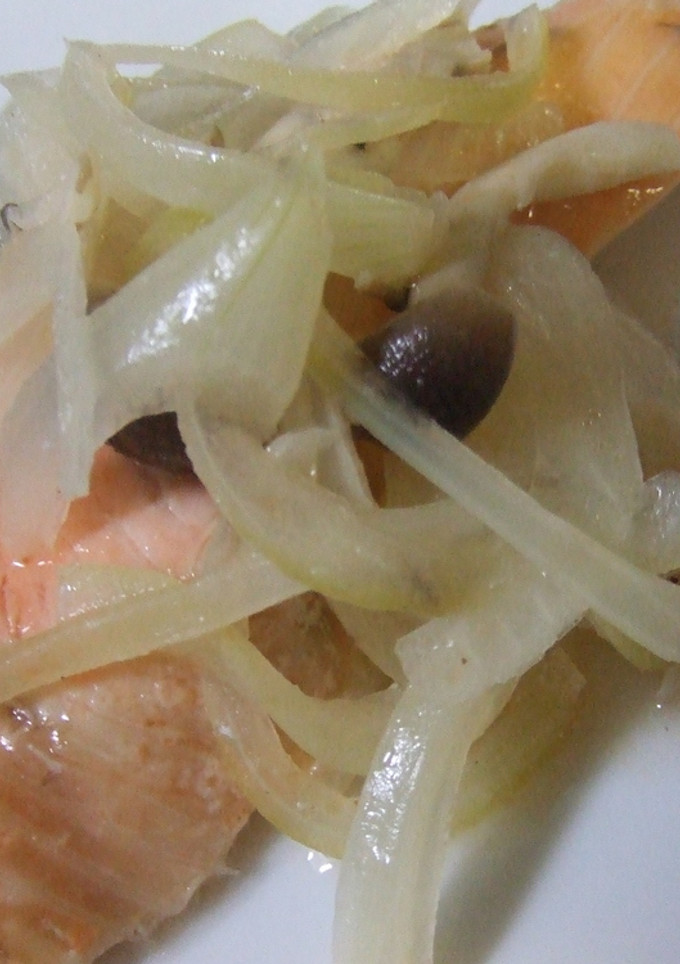 レンジと手もみで簡単鮭のさっぱり蒸し！-レシピのメイン写真