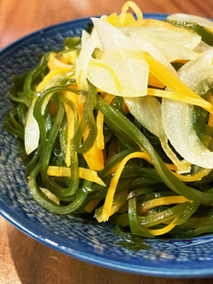 5分|切り昆布のごま油炒め★茎わかめ-レシピのメイン写真