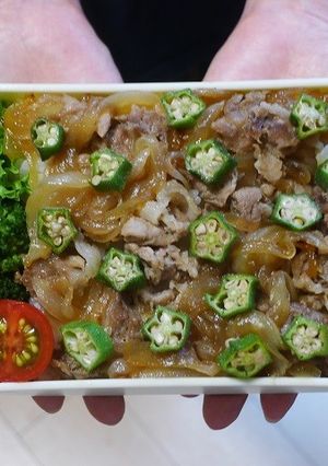 電子レンジで簡単♪オクラ入り豚丼弁当-レシピのメイン写真