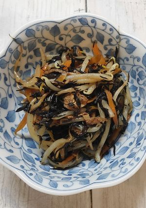爆爆いける甘くない乾物ひじきの炒め物-レシピのメイン写真