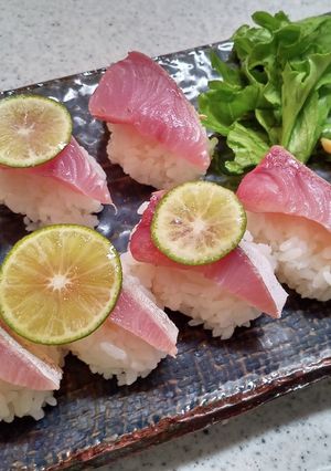 炙り鰤~すだち乗せ~-レシピのメイン写真