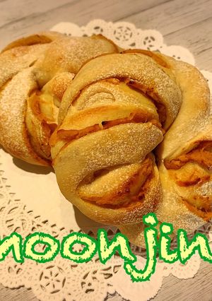 あこ酵母で作るかぼちゃあんぱん-レシピのメイン写真