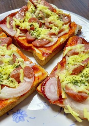 ピーマン入れたら完璧！ズボラトーストピザ-レシピのメイン写真