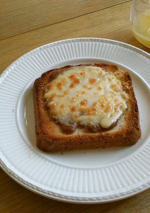 濃厚!簡単カレーチーズマヨトースティ-レシピのメイン写真