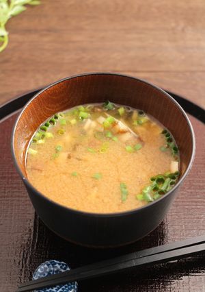 塩分補給！エリンギと塩昆布のお味噌汁-レシピのメイン写真